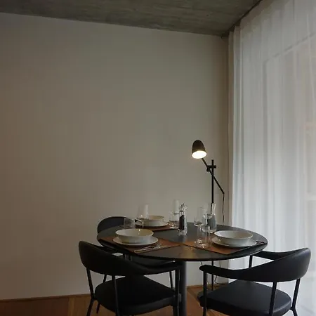 Schoenes Neubau Serviced-apartment Mit Parkplatz Lägenhet *