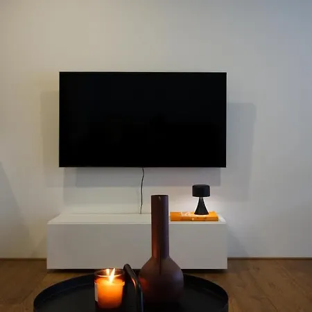 Schoenes Neubau Serviced-apartment Mit Parkplatz Apartment Bruchsal