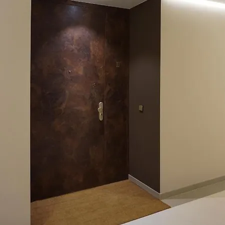 Schoenes Neubau Serviced-apartment Mit Parkplatz * Bruchsal